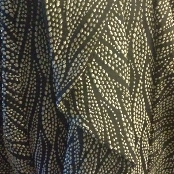 H&M Skirt - Picture 3 of 5